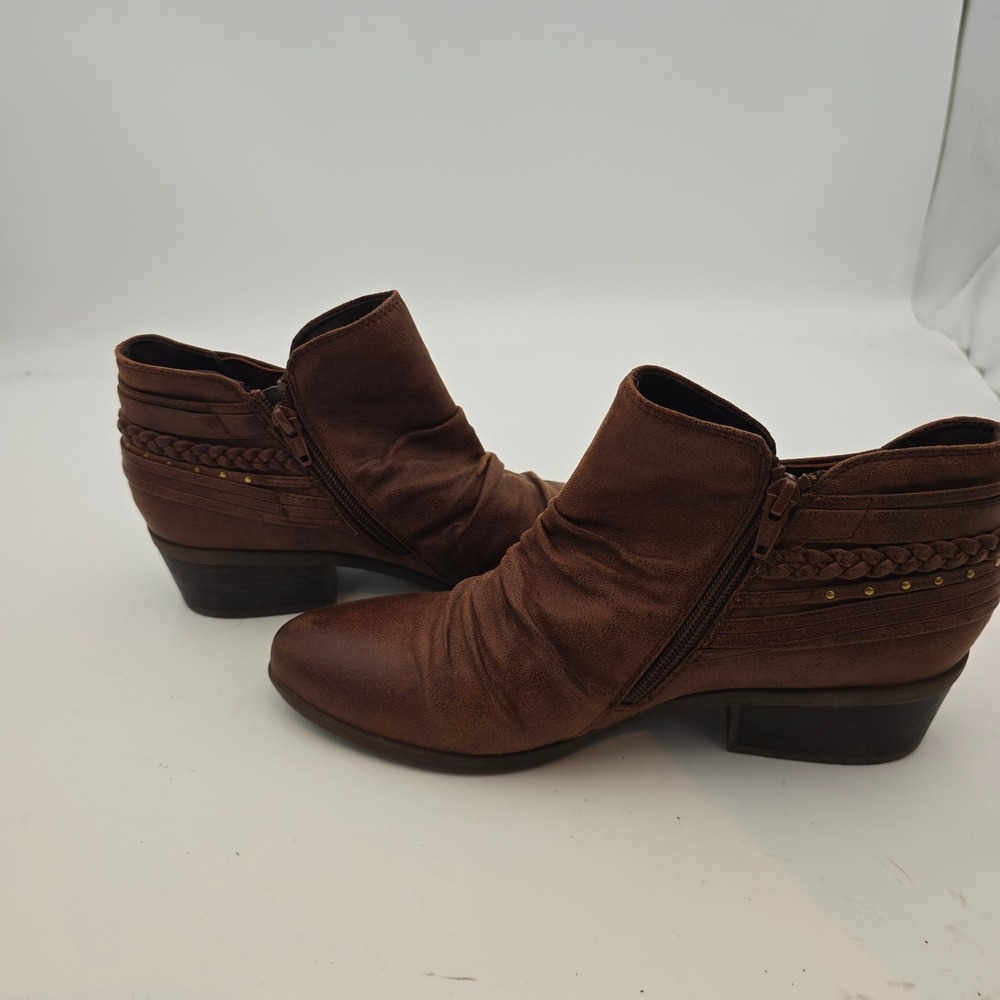 Baretraps Guenna Brown Ankle Boots Womens 9.5M Side Zip Braided Accent